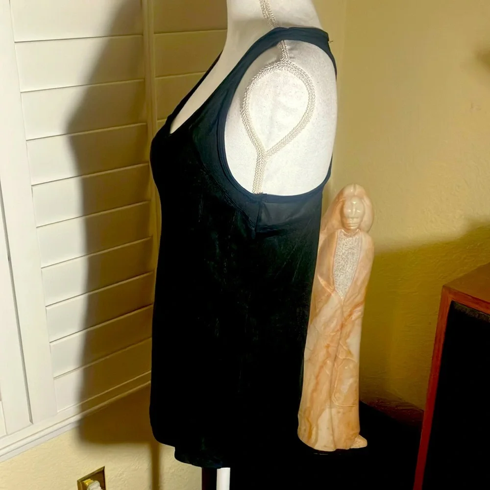 🖤🏃🏻‍♀️O to S Black Nylon/Spandex Racer Back Top With Black Mesh Size 1X